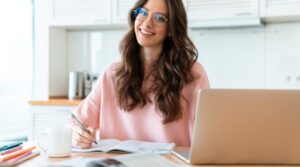 Scopri di più sull'articolo Formare per crescere: perché l’evoluzione dell’estetista passa dall’università