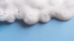 Scopri di più sull'articolo Detersione professionale: la base strategica per l’omeostasi cutanea